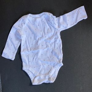 Baby Gap White Body Suit Star Pattern Snap Closure Size 3-6 mo